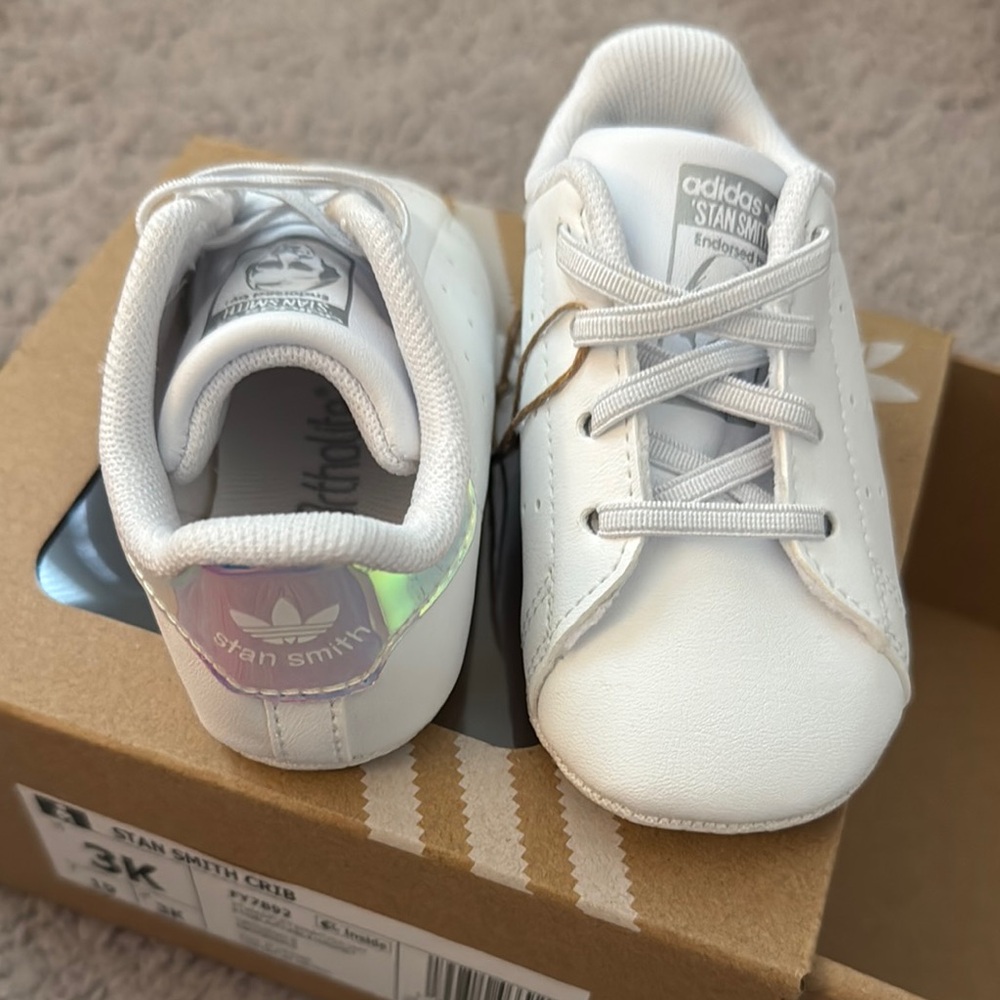 NWT in box Adidas Stan Smith Crib Sneakers with Iridescent Details